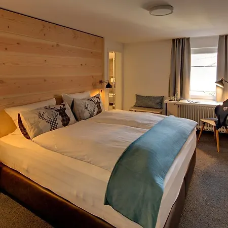 Zum Pflug イン ツェル・アム・ハルマースバッハ